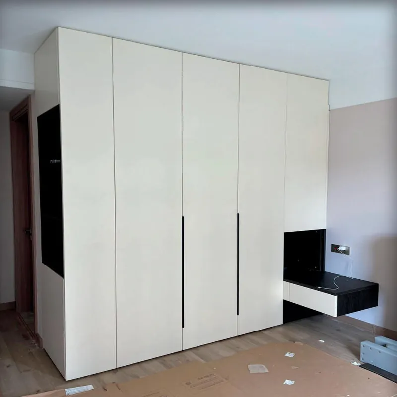 Clean White Minimalist Freestanding Wardrobe Custom Stainless Steel Wardrobe FW-WD-006