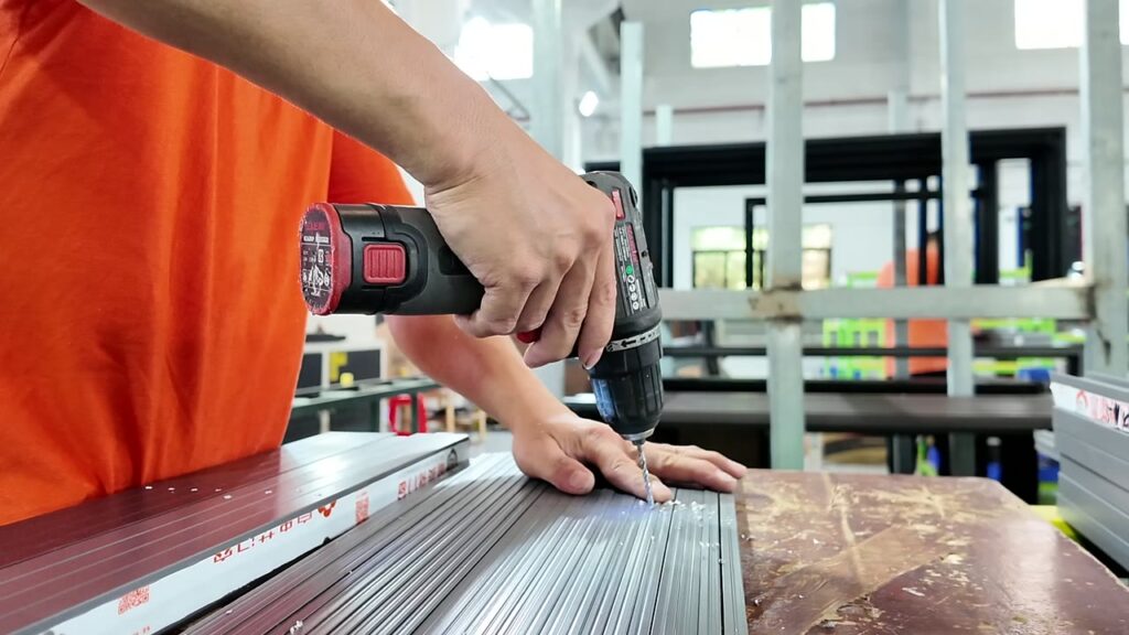 Aluminium Frame Hardware Fastening