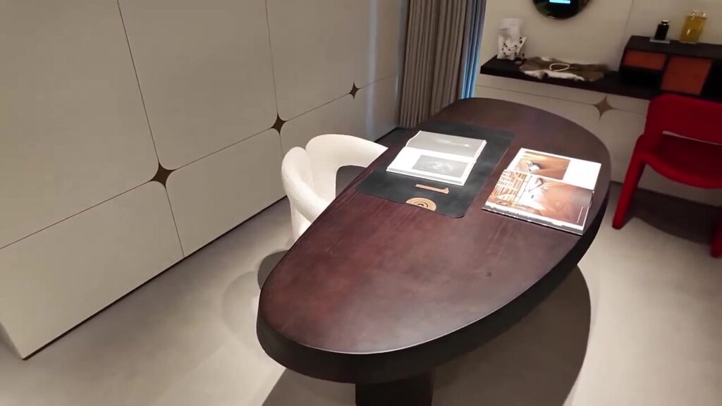 Curved Vanity & Wardrobe Details